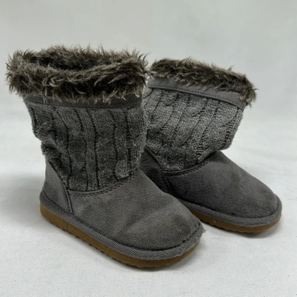 Carter’s Toddler Kids Gray Faux Fur Wool Boots Size 6
